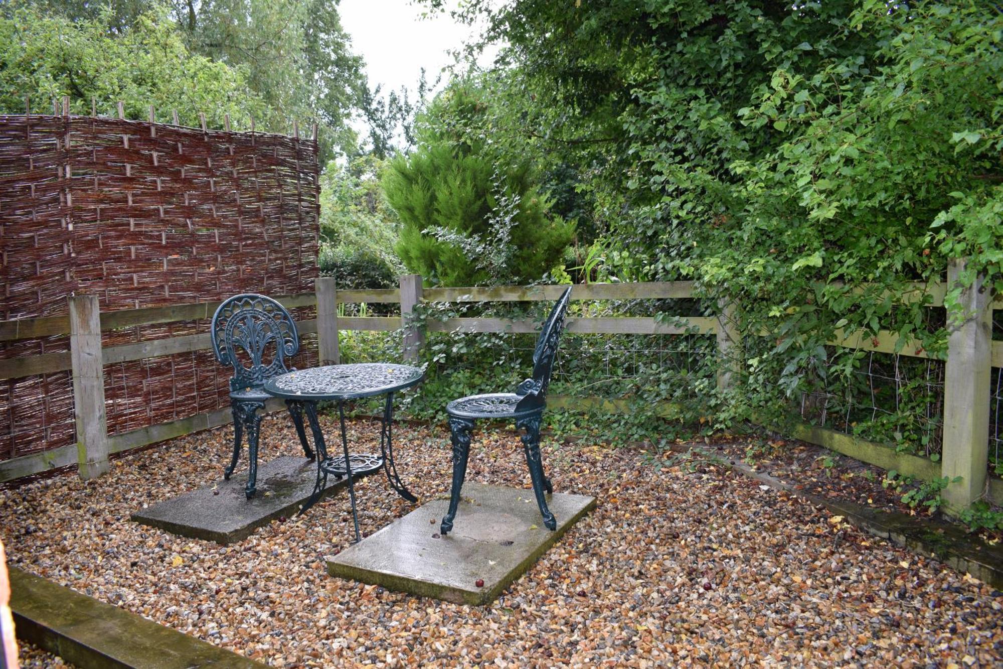 Upper Wood End Farm Holiday Cottages Marston Moreteyne Bagian luar foto